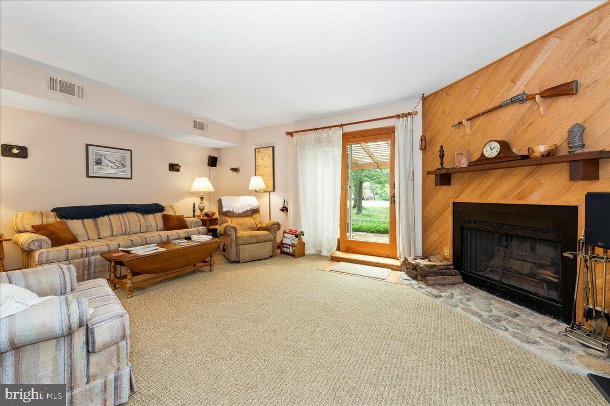 14 Providence Avenue photo 10
