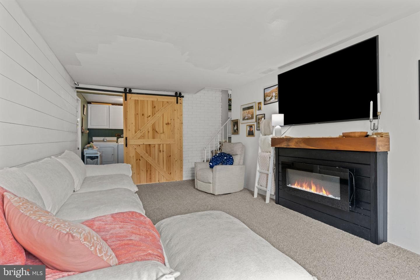 180 Lynch Drive photo 17