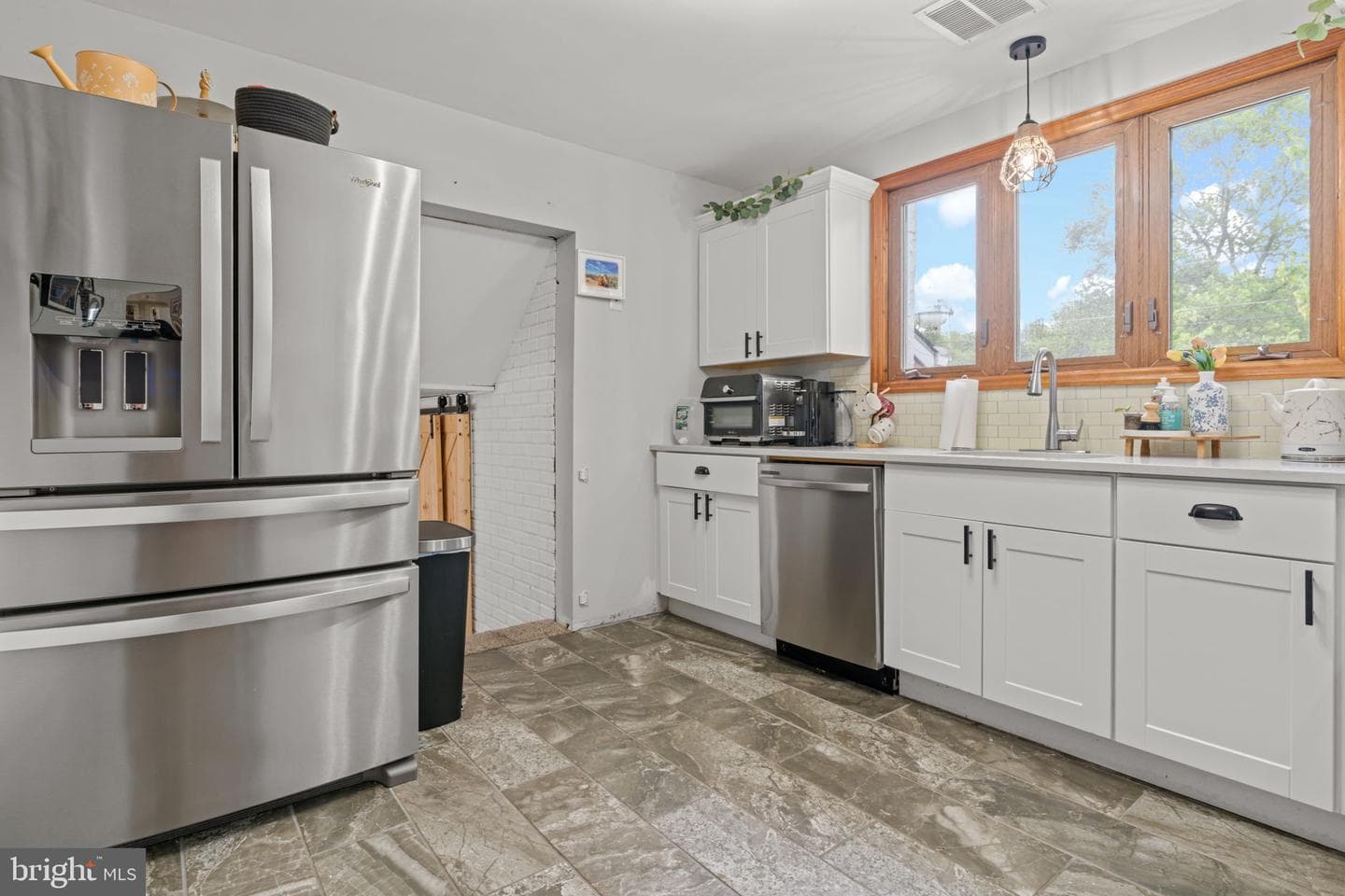 180 Lynch Drive photo 9