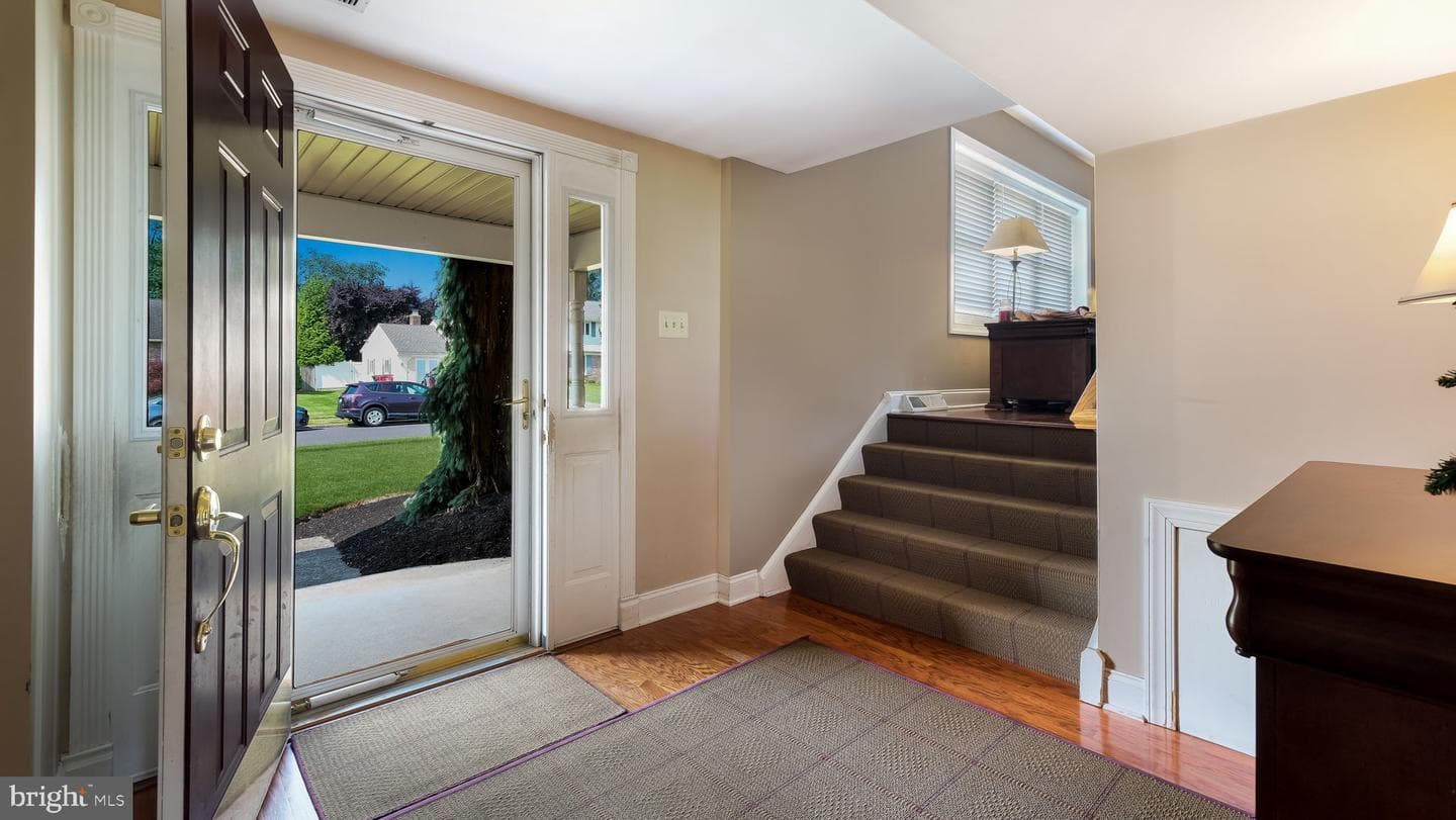 275 Magnolia Road photo 6
