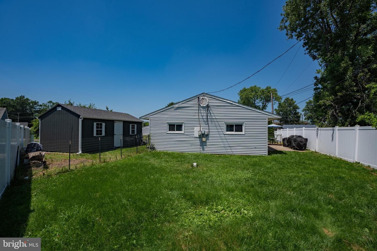 72 Basswood Road photo 14