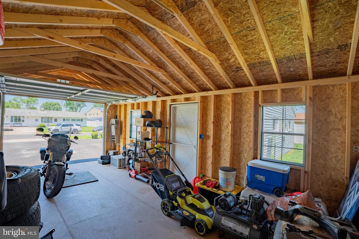 72 Basswood Road photo 17