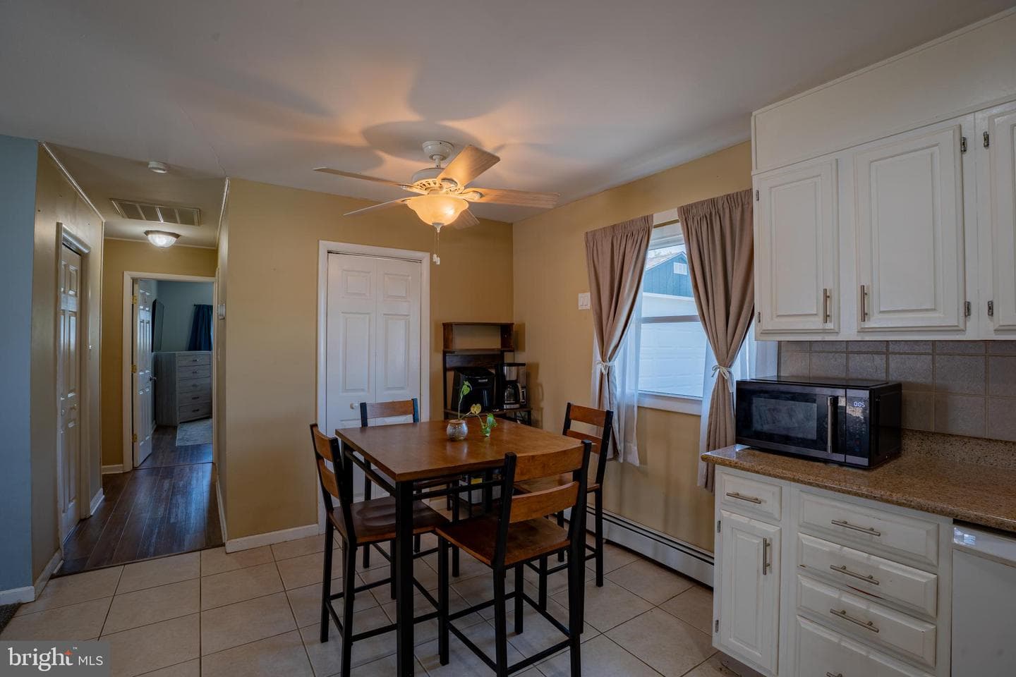 72 Basswood Road photo 5