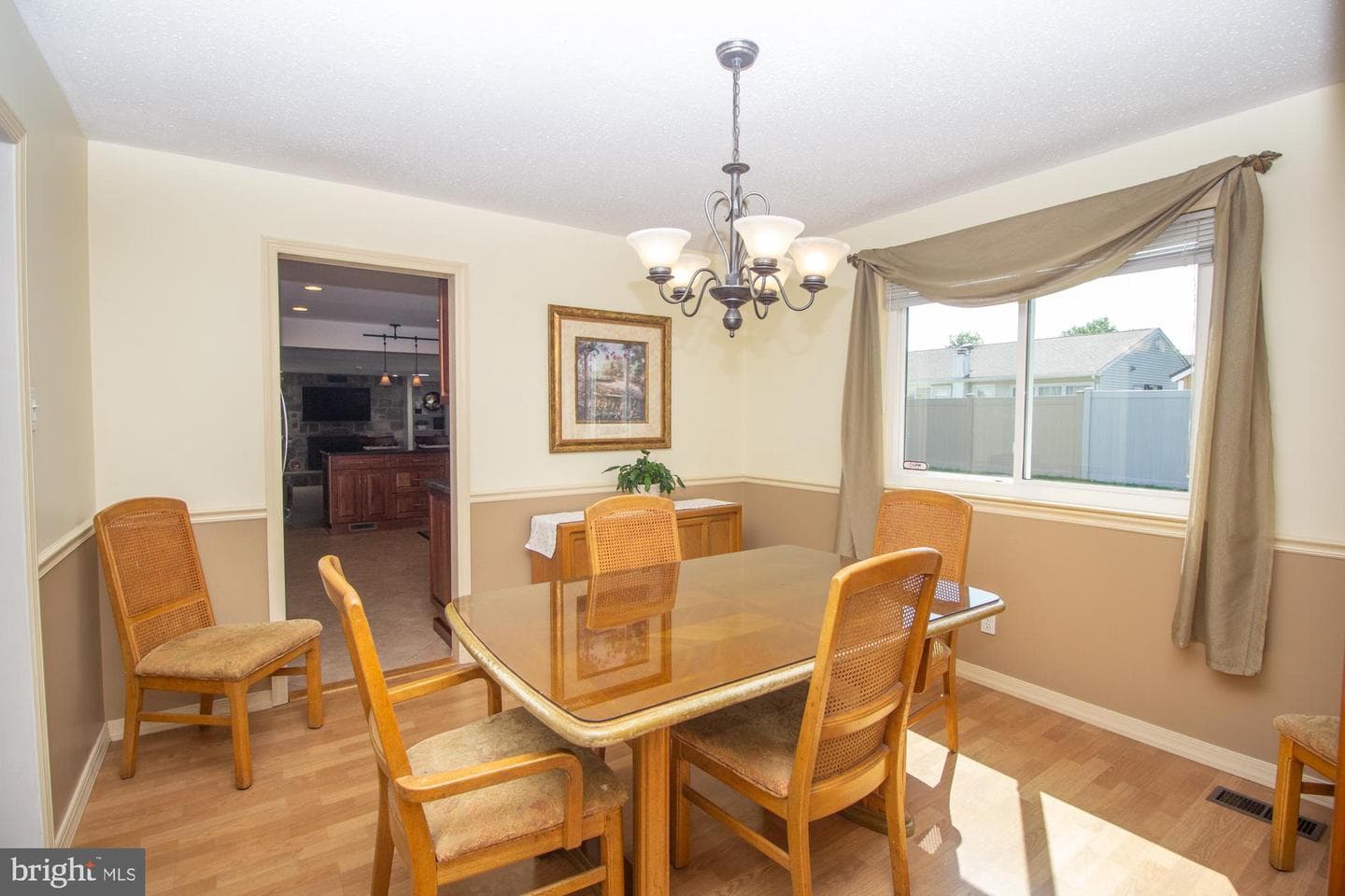 518 Ehret Road photo 10