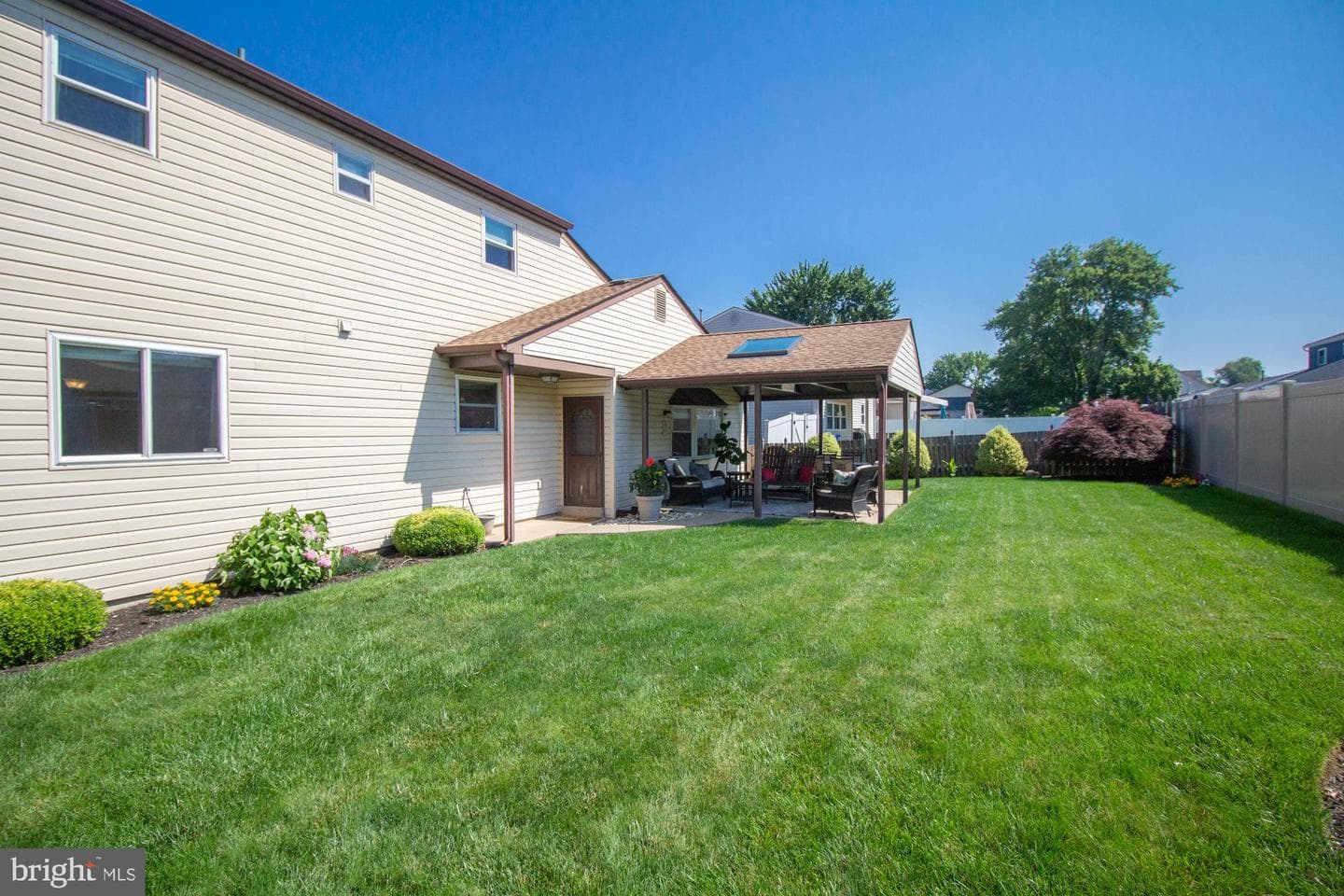 518 Ehret Road photo 28