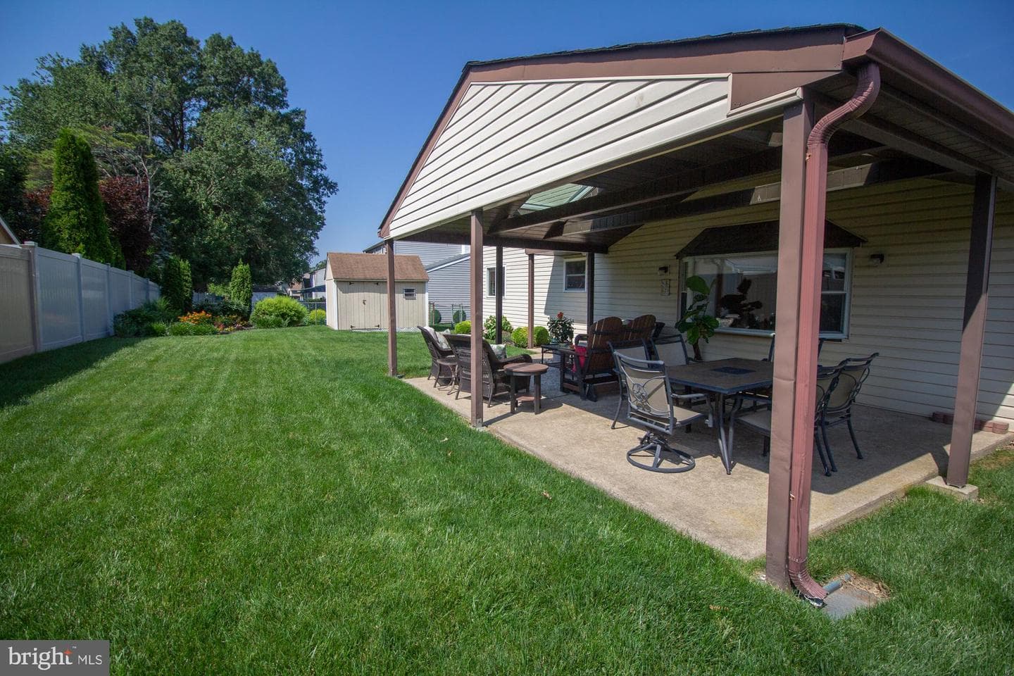 518 Ehret Road photo 31