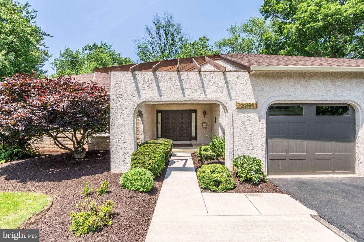 2381 Greensward S photo 14