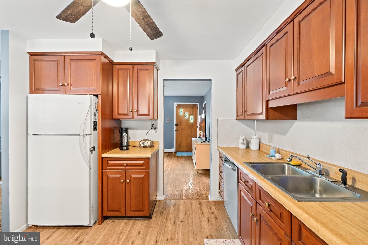 298 Davisville Road photo 9
