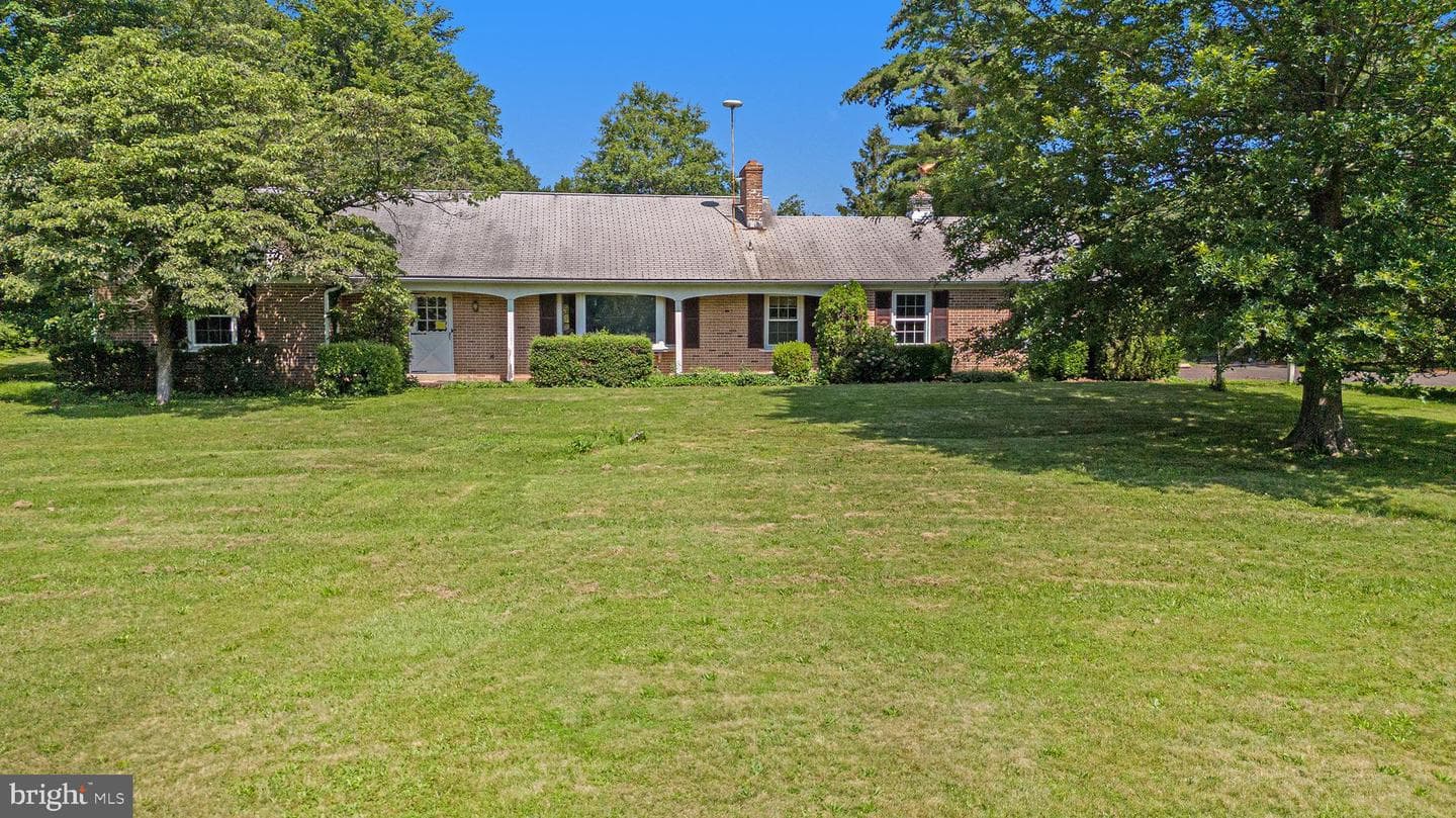 2218 Upper Stump Road photo 4