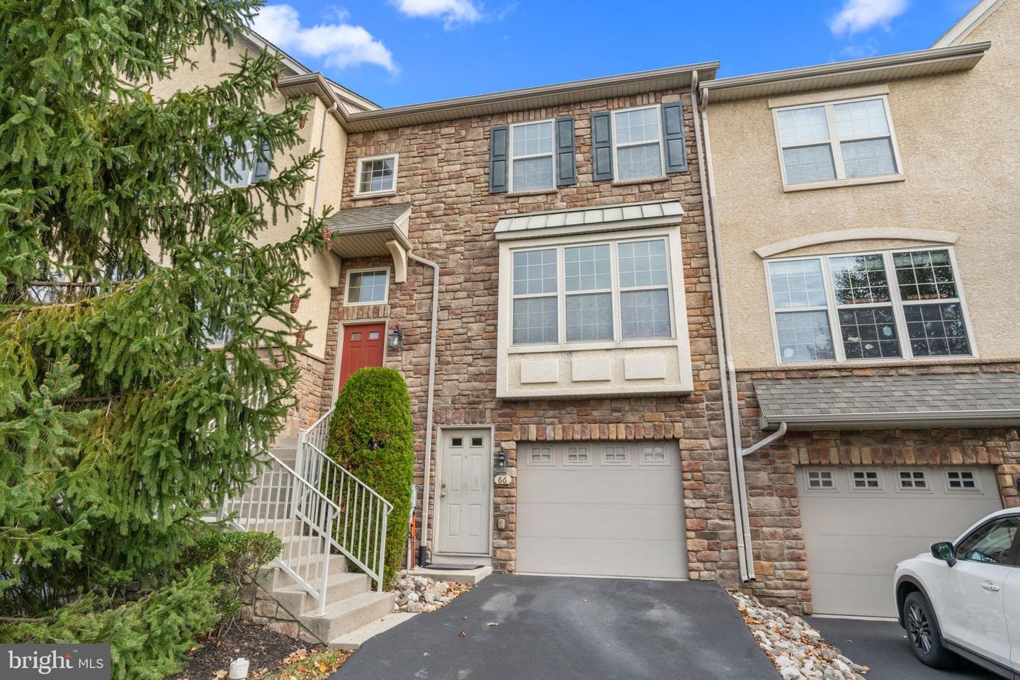 66 Lilly Drive photo 2