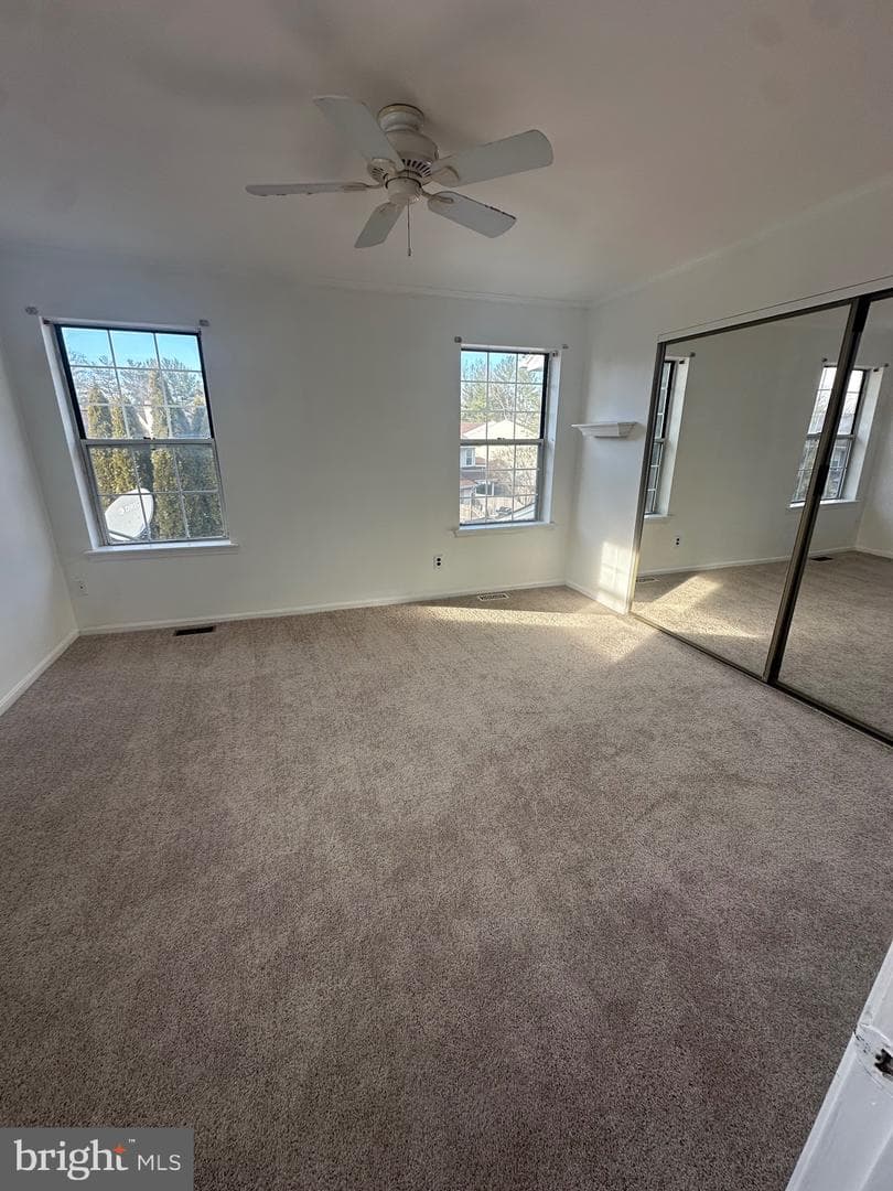 240 Leedom Way photo 7