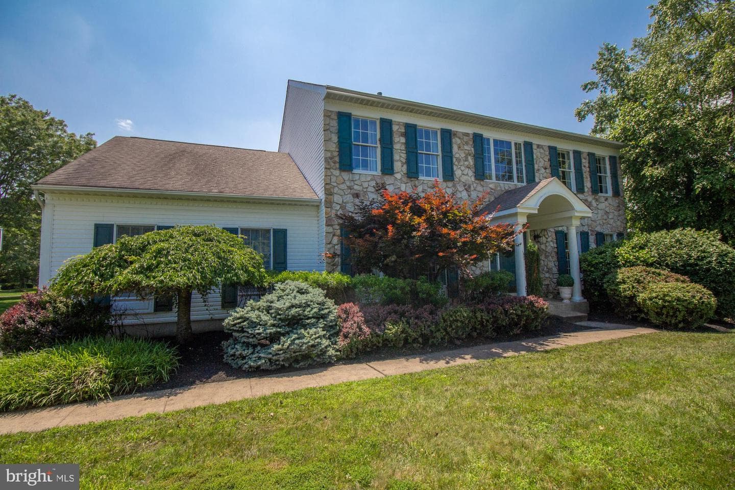 4936 Davis Drive photo 2