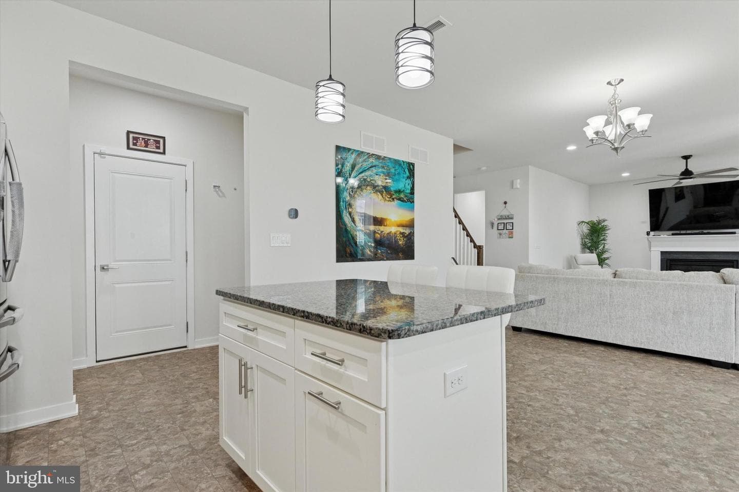2353 Twin Lakes Drive photo 8