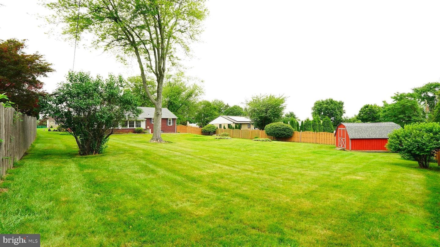 760 Sweetbriar Drive photo 41