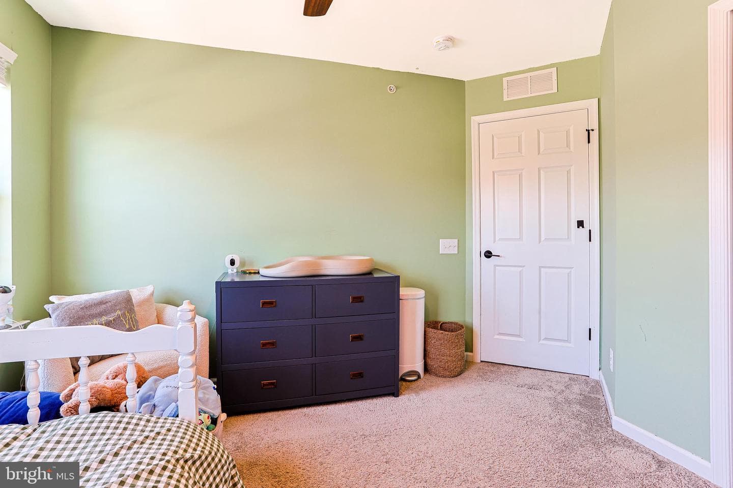 415 Tall Oaks Drive photo 27