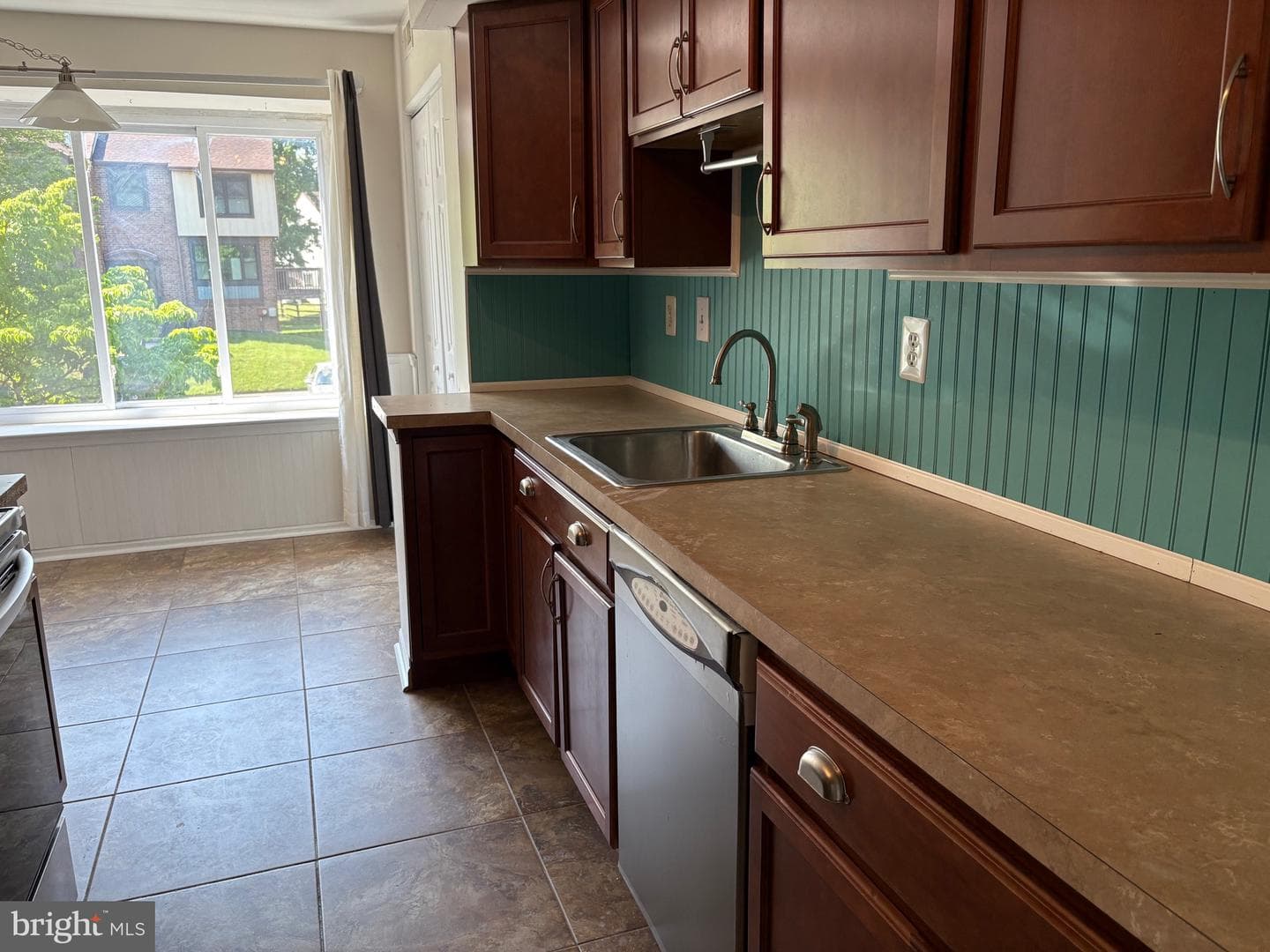 3967 Gloucester Court photo 8