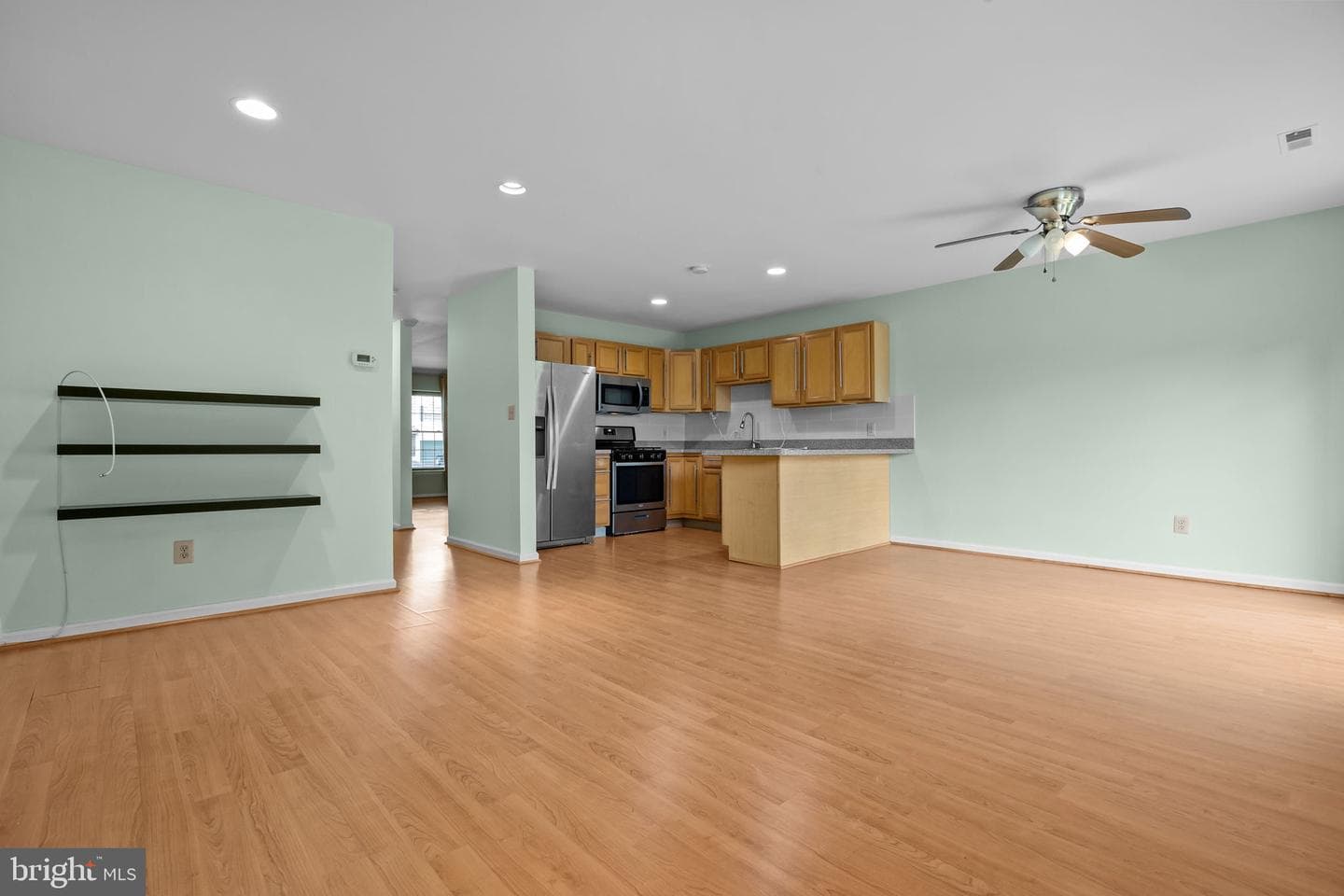 723 Dell Court photo 10