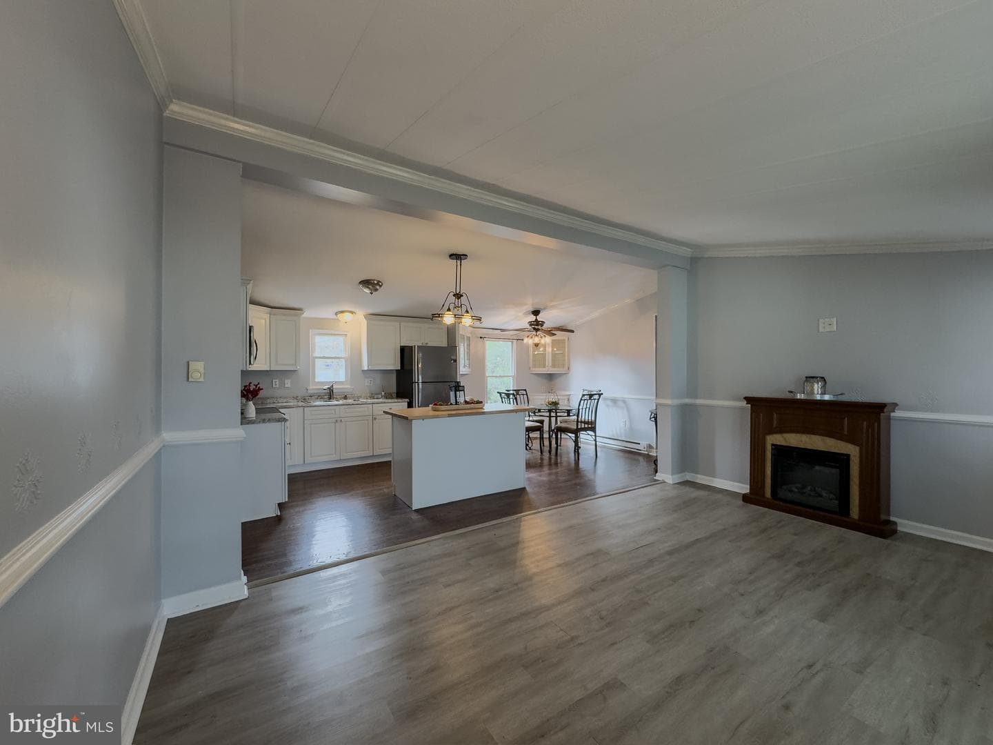 6 Walnut Lane photo 8