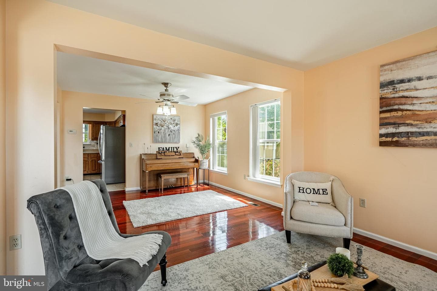 1221 Meadow Brook Drive photo 4