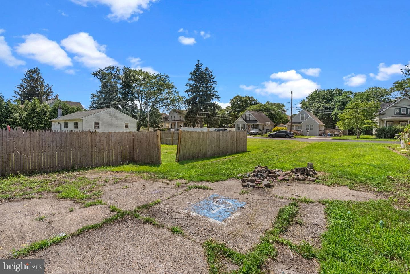 203 Robertson Avenue photo 10