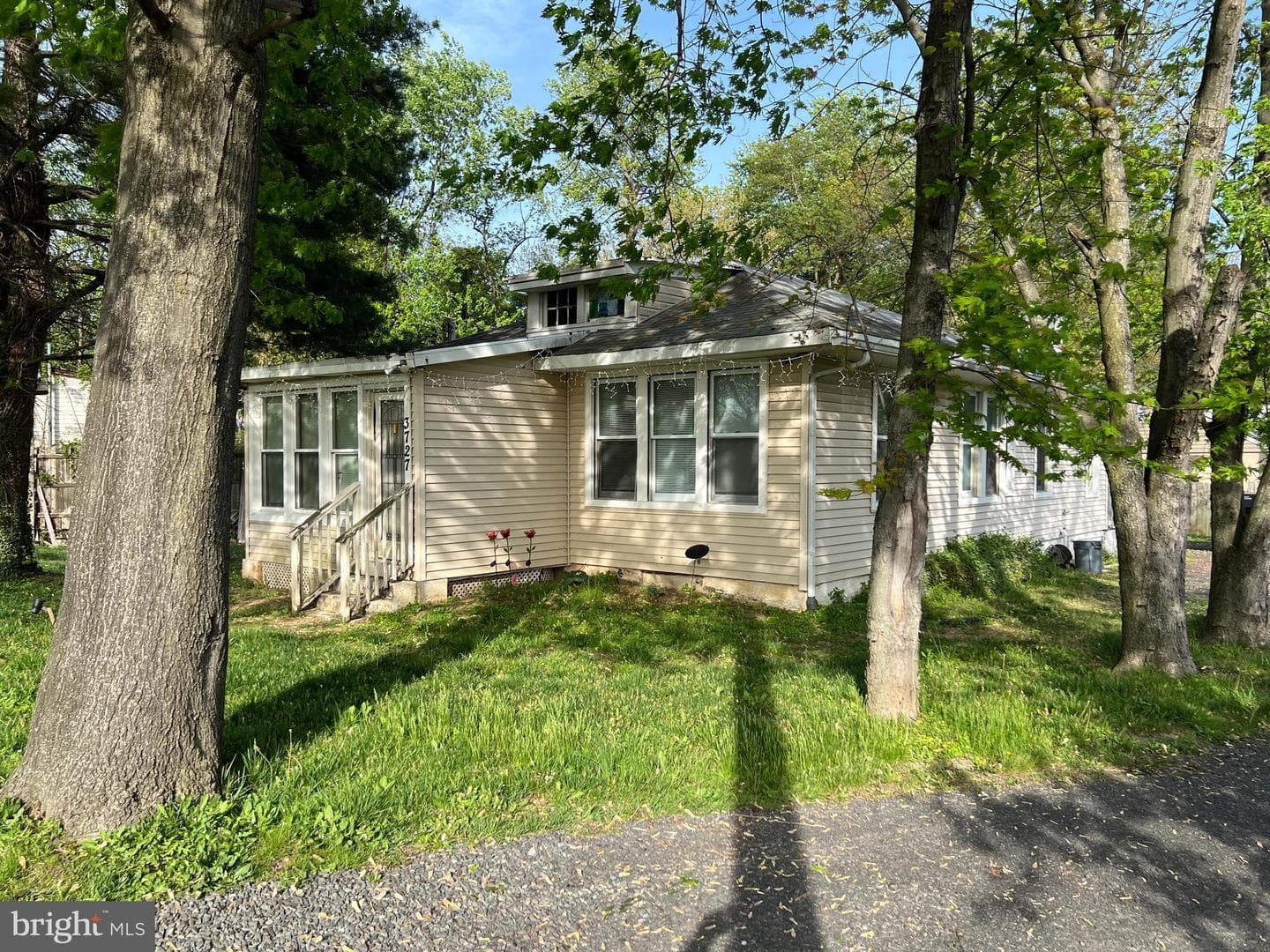 3727 Hulmeville Road photo 2