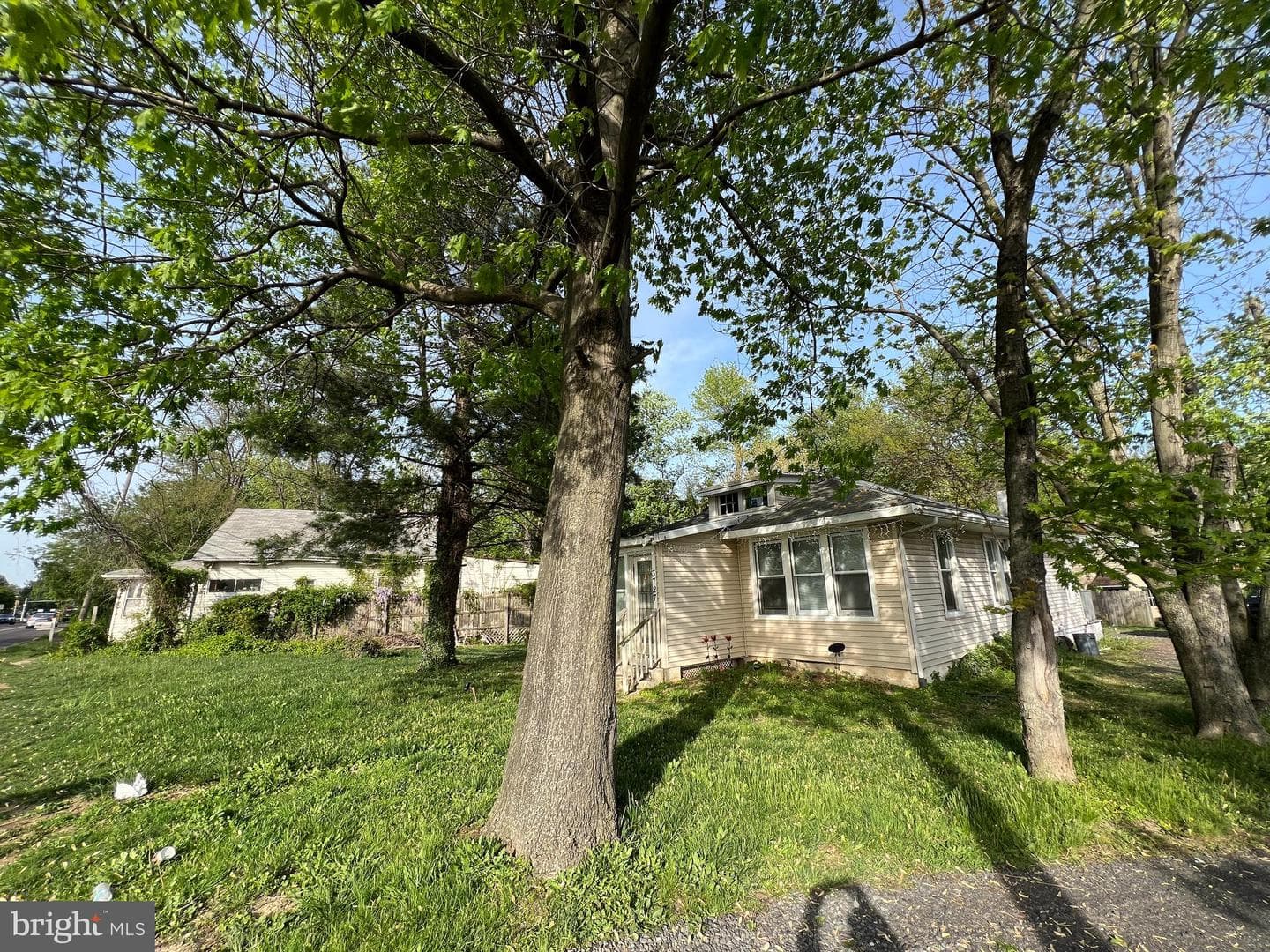 3727 Hulmeville Road photo 5