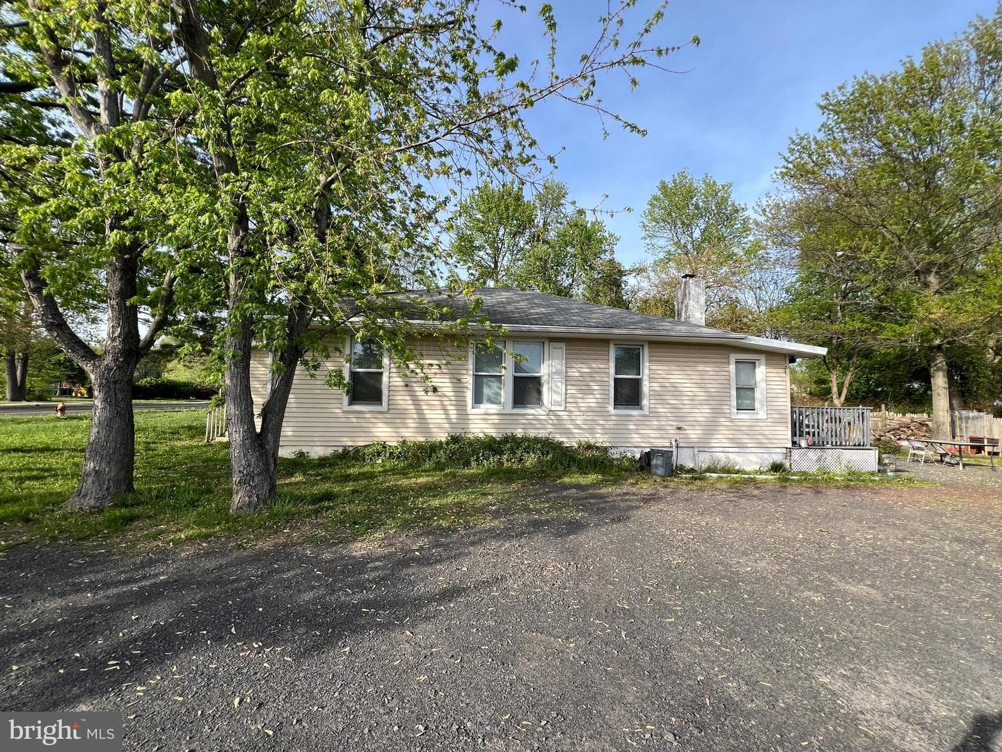 3727 Hulmeville Road photo 6