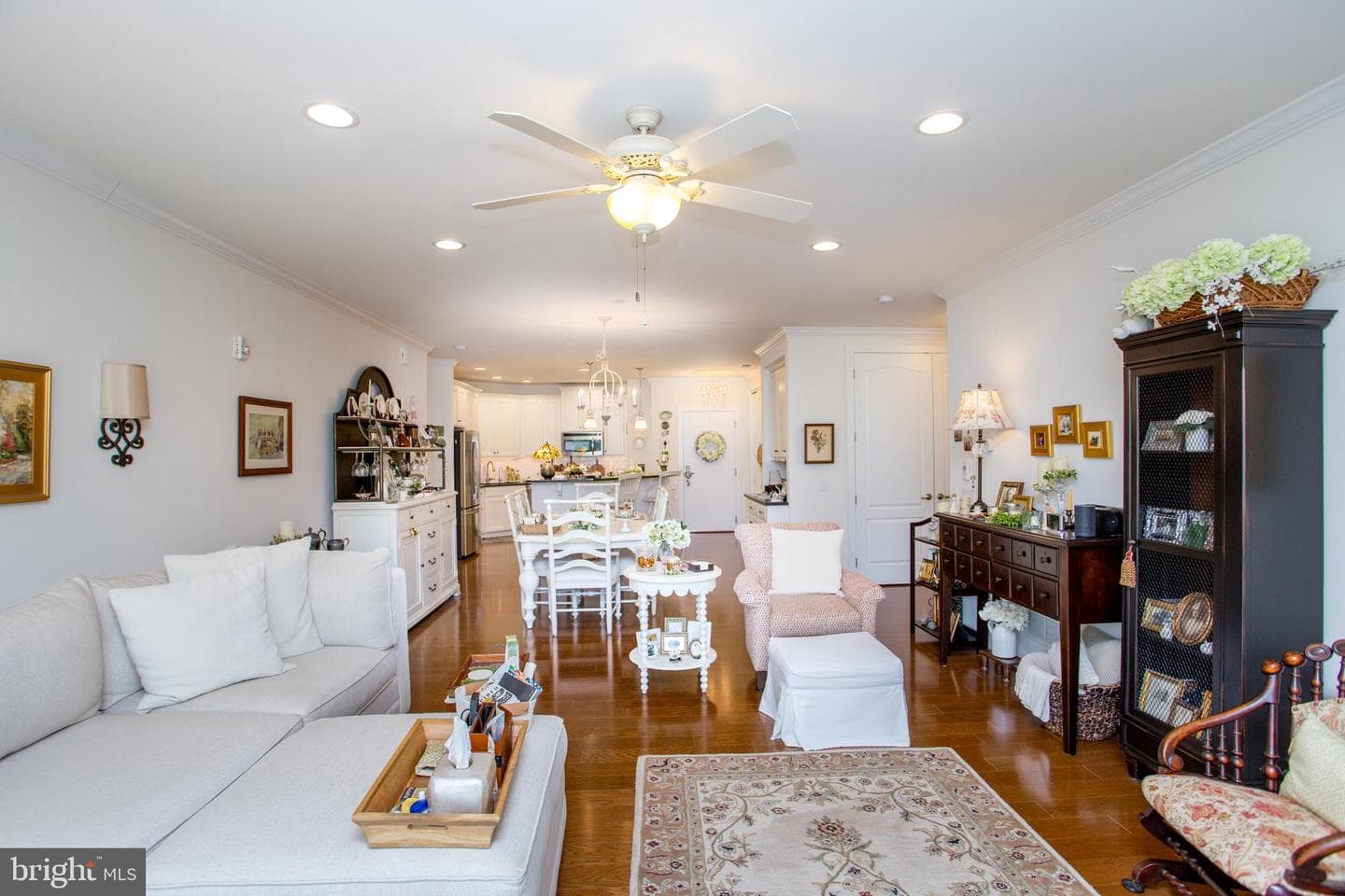 5212 Meridian Boulevard photo 14