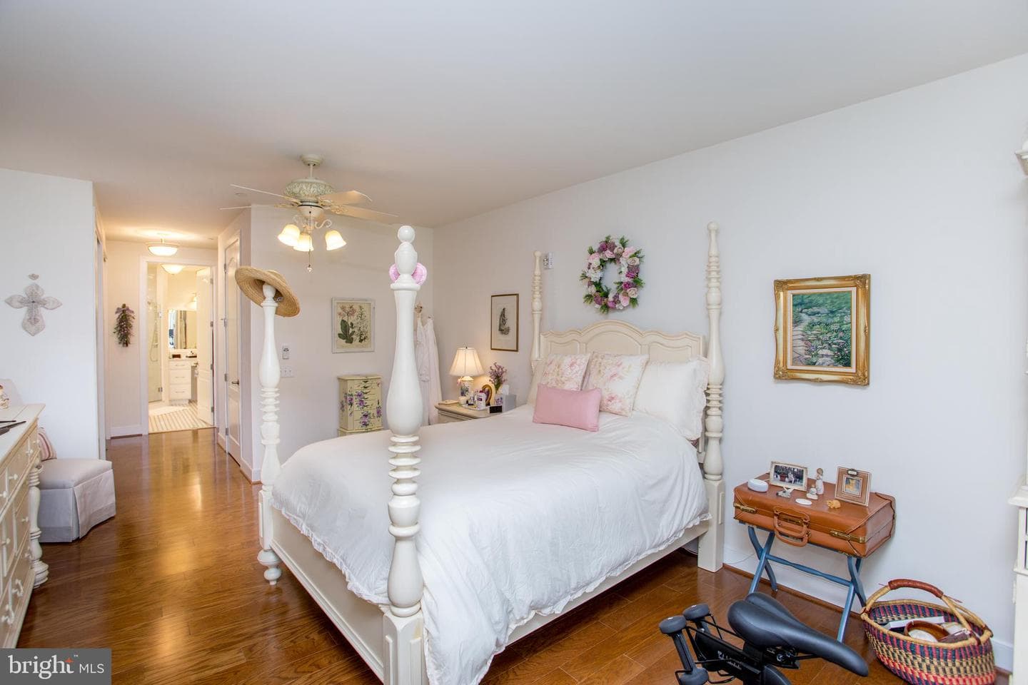 5212 Meridian Boulevard photo 18