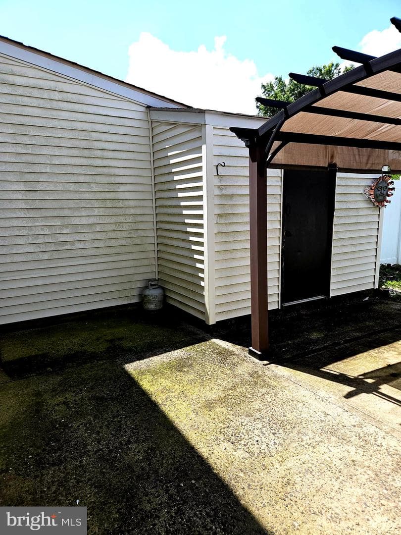104 Laurel Court photo 24