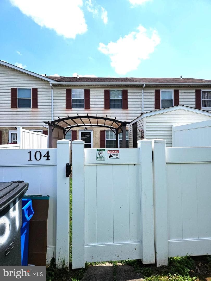 104 Laurel Court photo 26