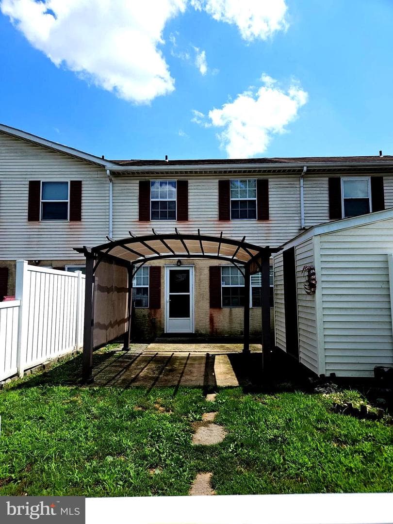 104 Laurel Court photo 27