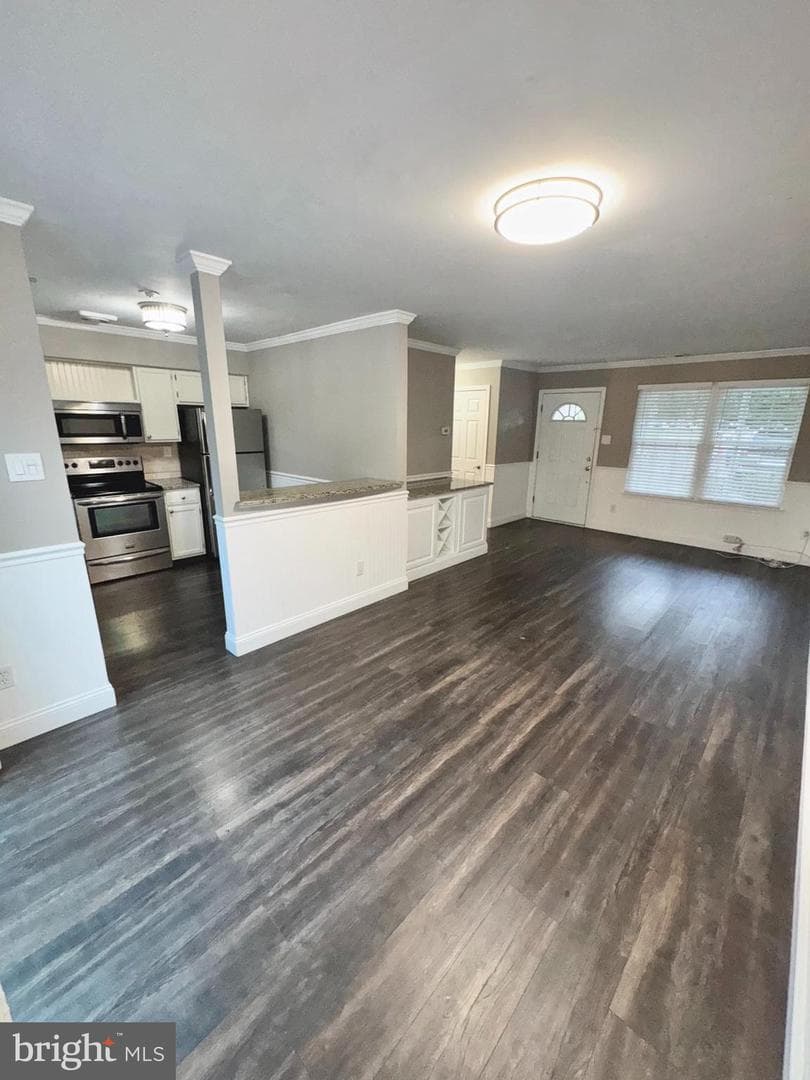 13 Everett Drive photo 2