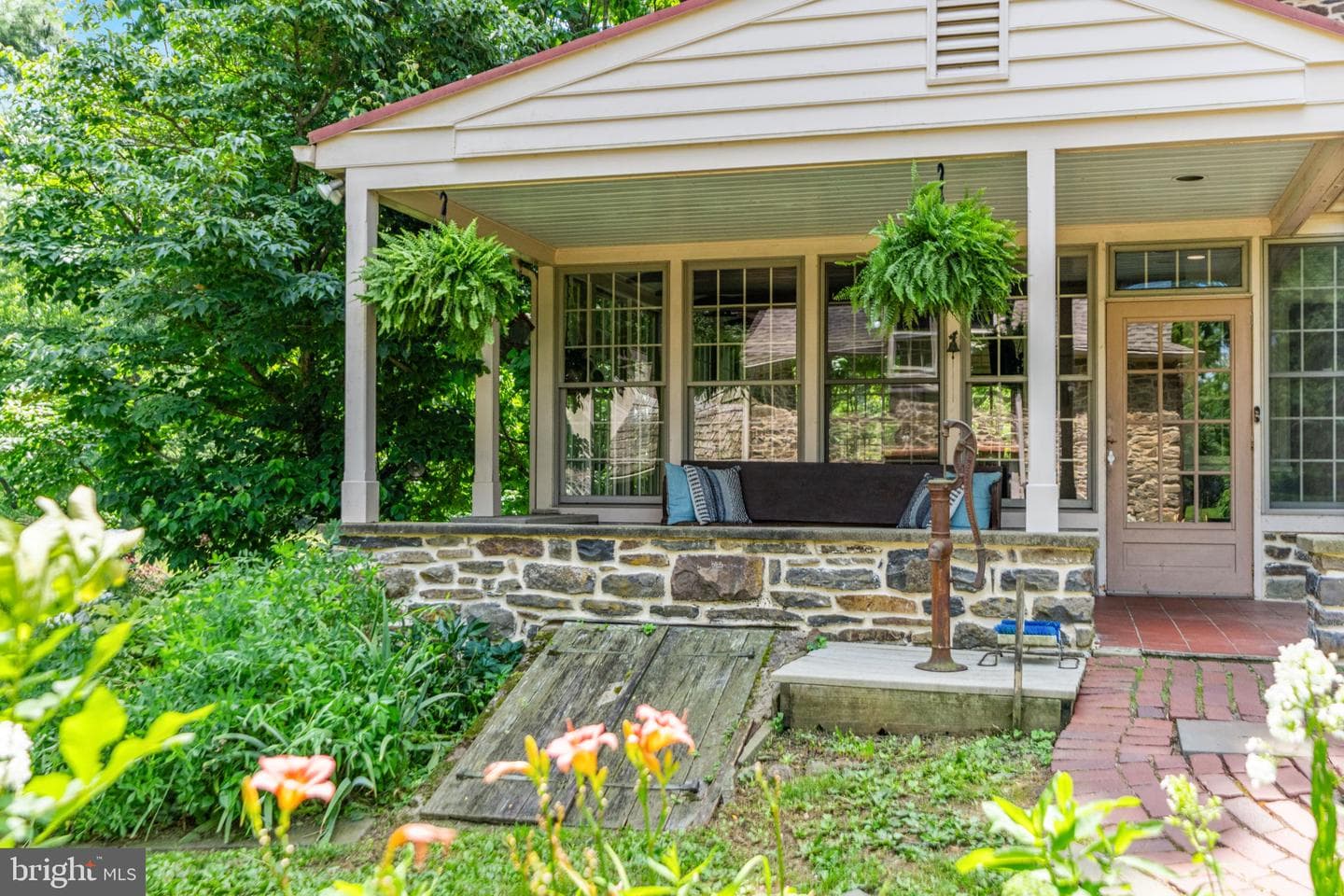 137 Callowhill Road photo 6