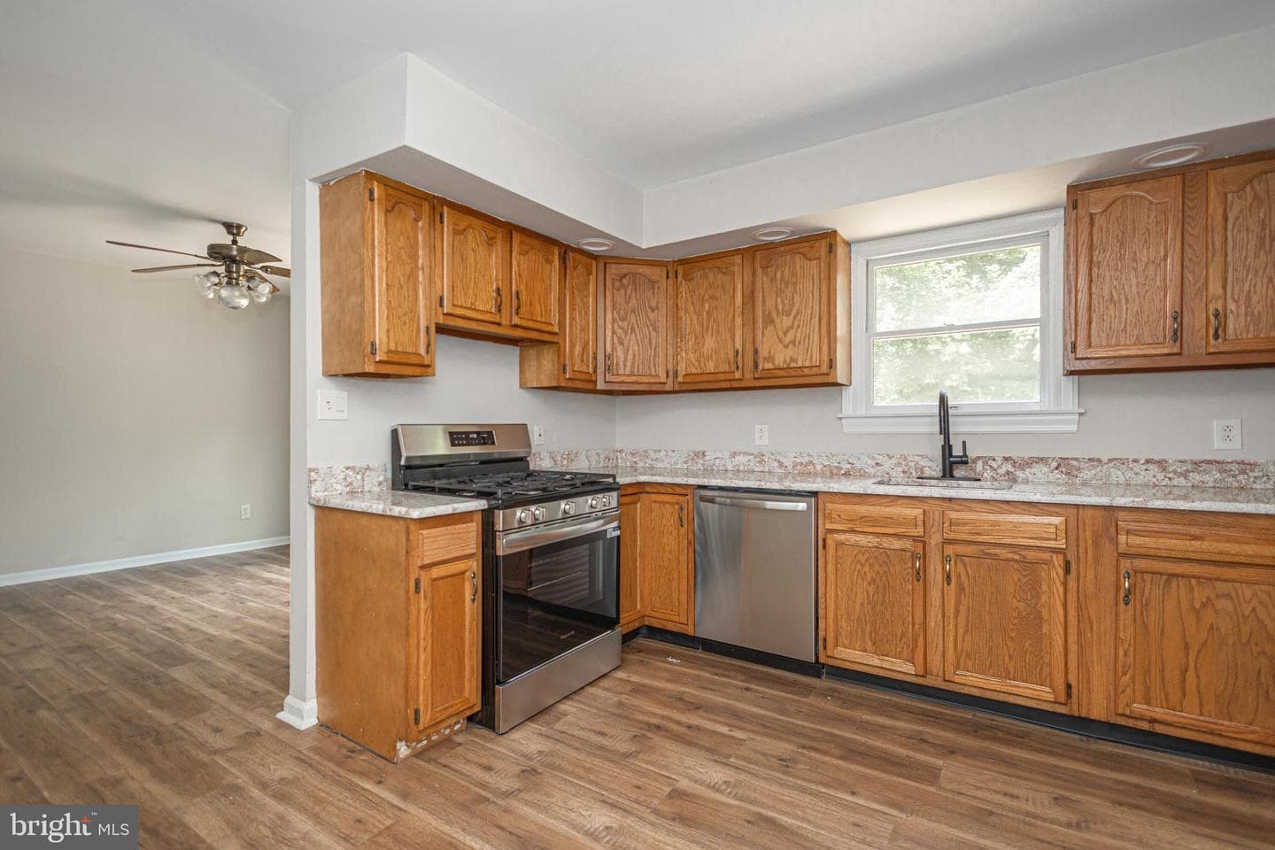26 Bowling Green Avenue #3 photo 10