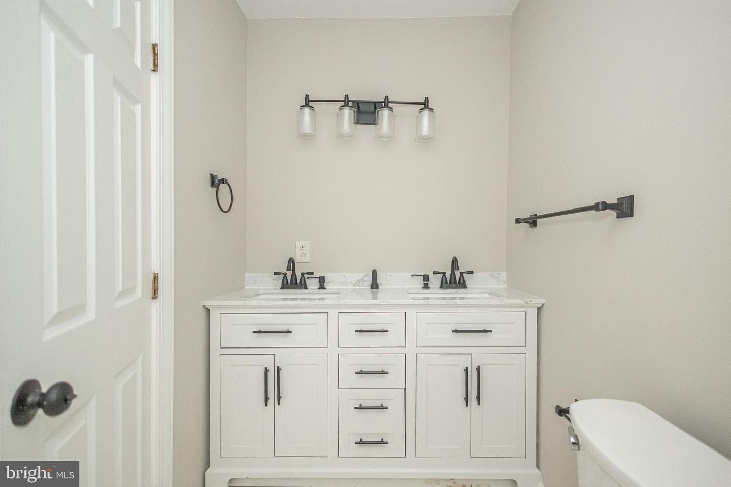 26 Bowling Green Avenue #3 photo 17