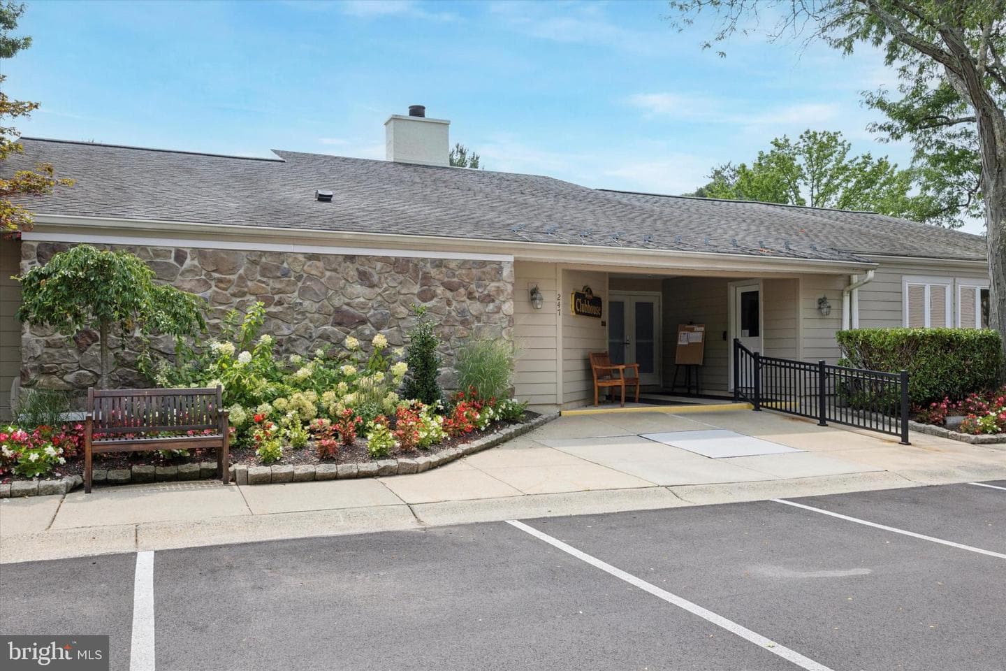 506 Portsmouth Court photo 20