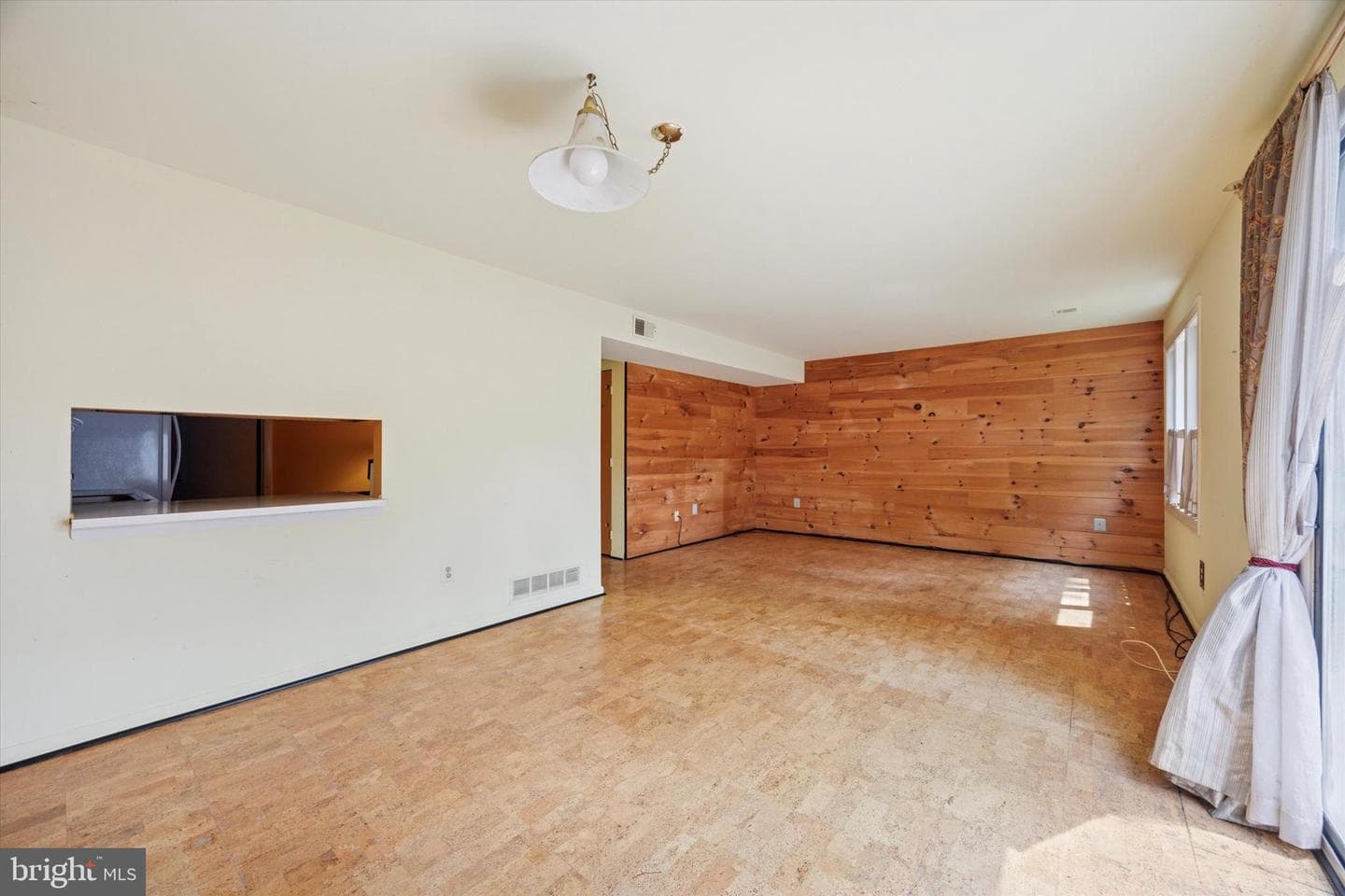 506 Portsmouth Court photo 5