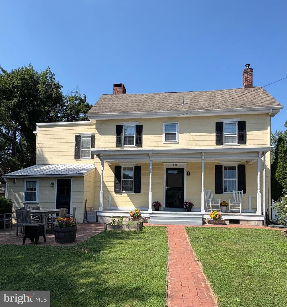 226 Court Street photo 9