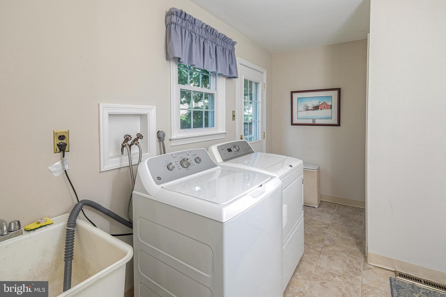 1034 Victory Drive photo 25