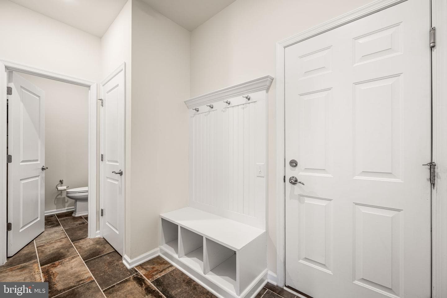 464 Rowan Street photo 28