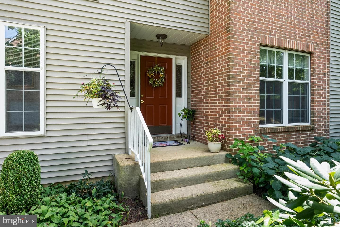 143 Bishops Gate Lane photo 3