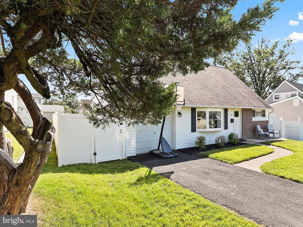 34 Parkside Circle photo 3