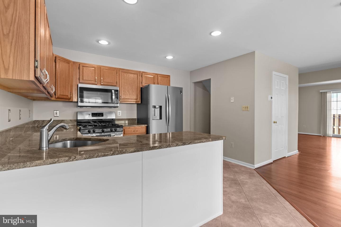 8106 Spruce Mill Drive photo 12