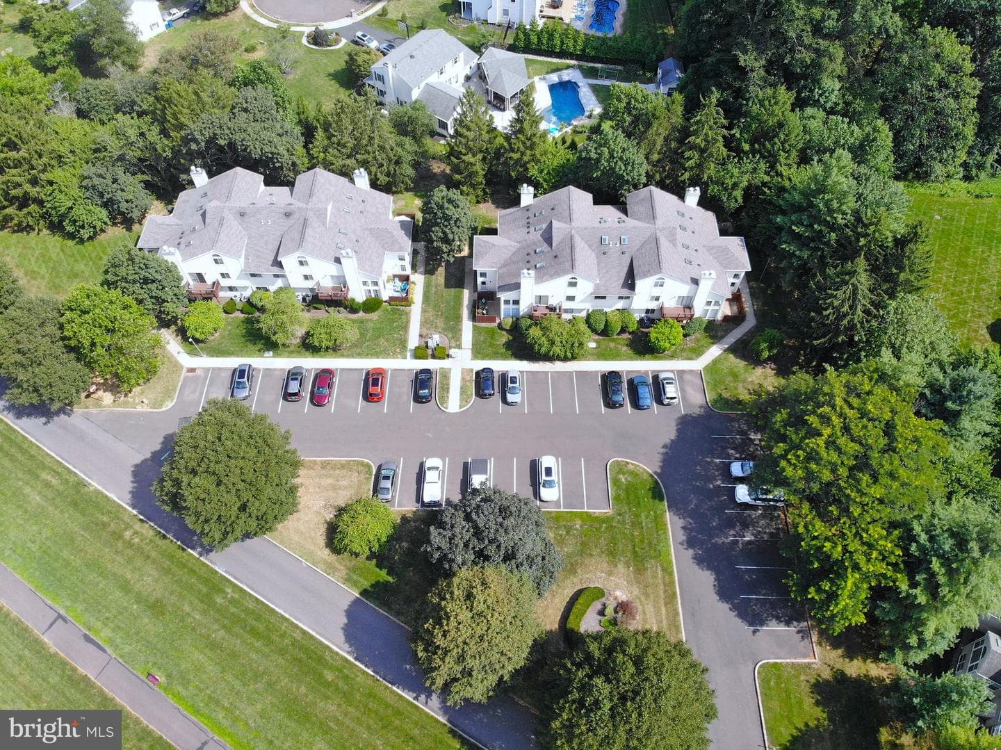 101 Christopher Place photo 18