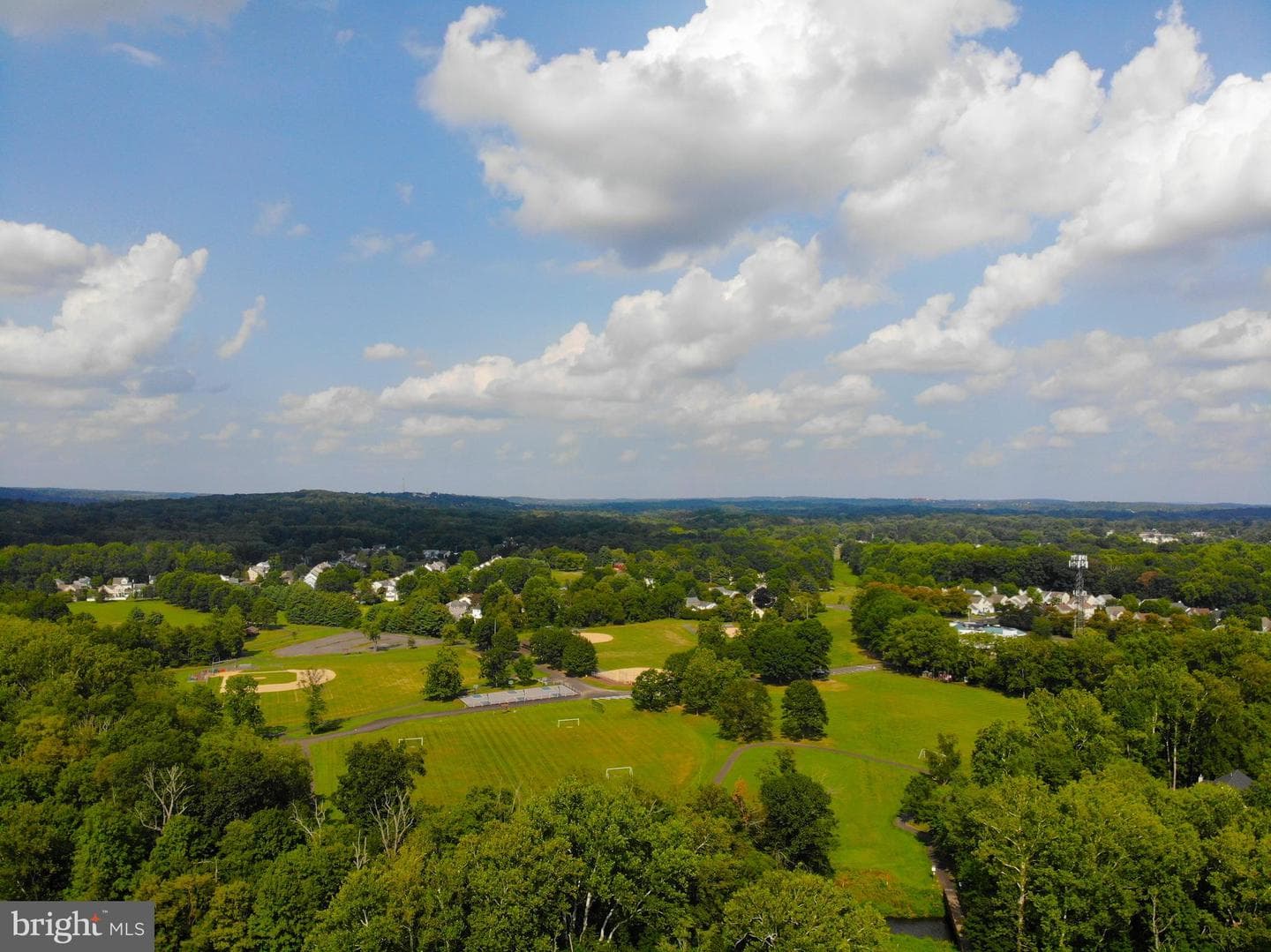 101 Christopher Place photo 25