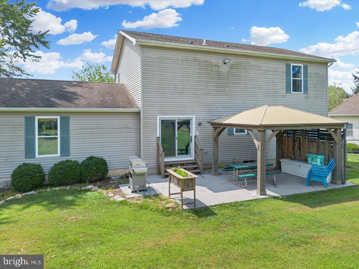 97 Penns Grant Drive photo 10