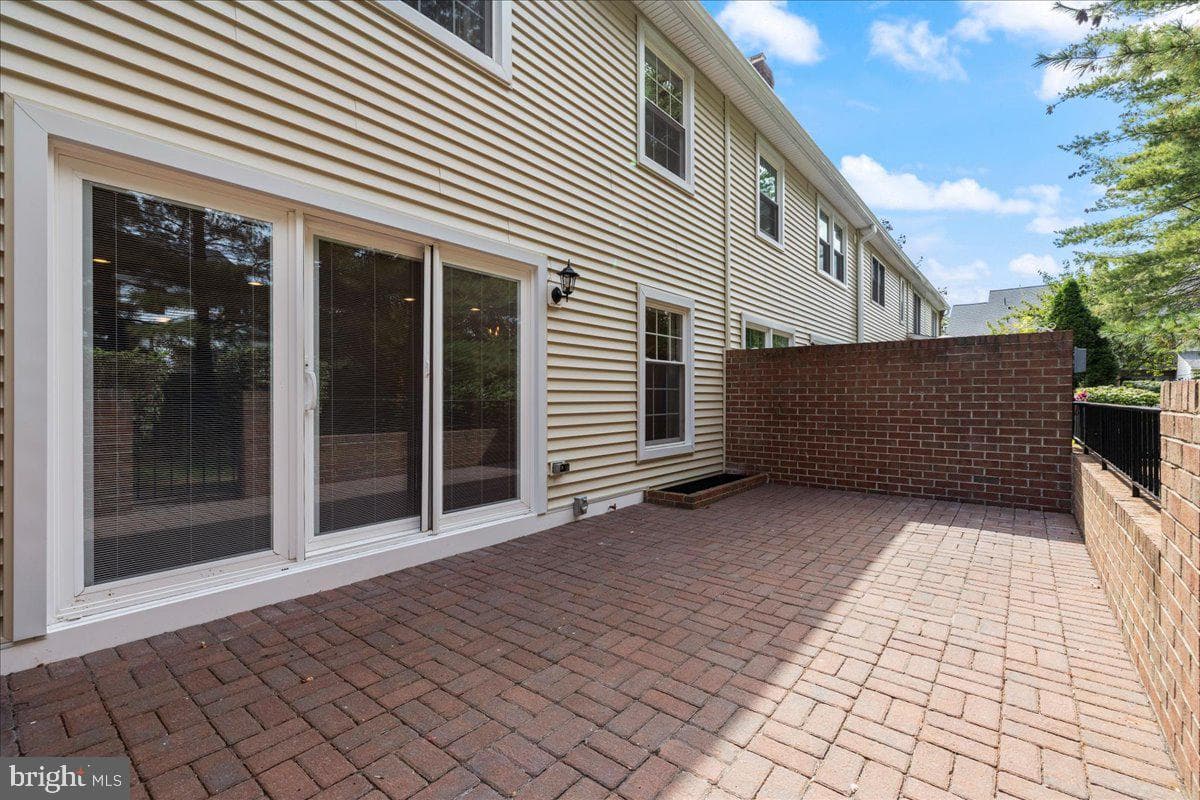 51 Sutphin Pines photo 35