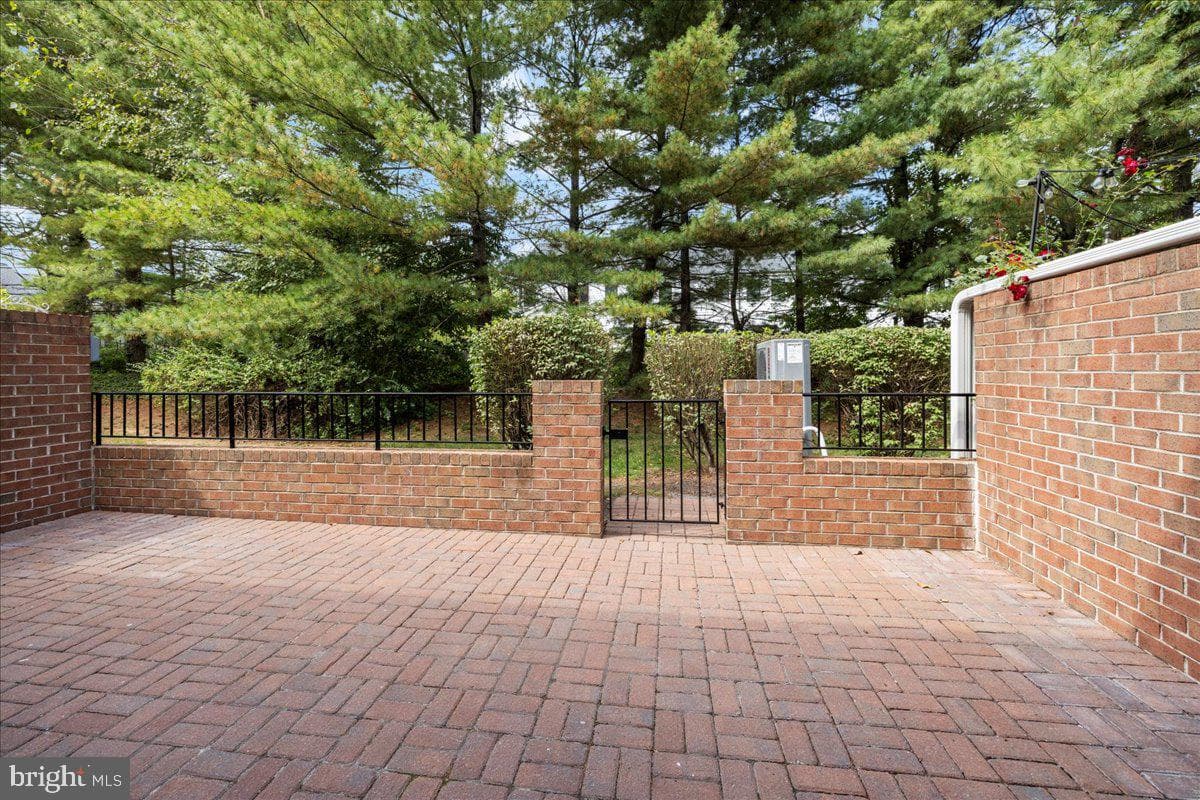 51 Sutphin Pines photo 36
