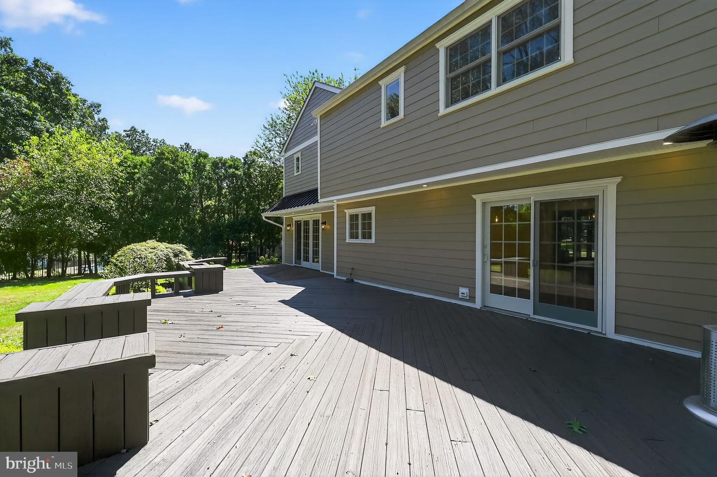 115 Peggy Lane photo 4